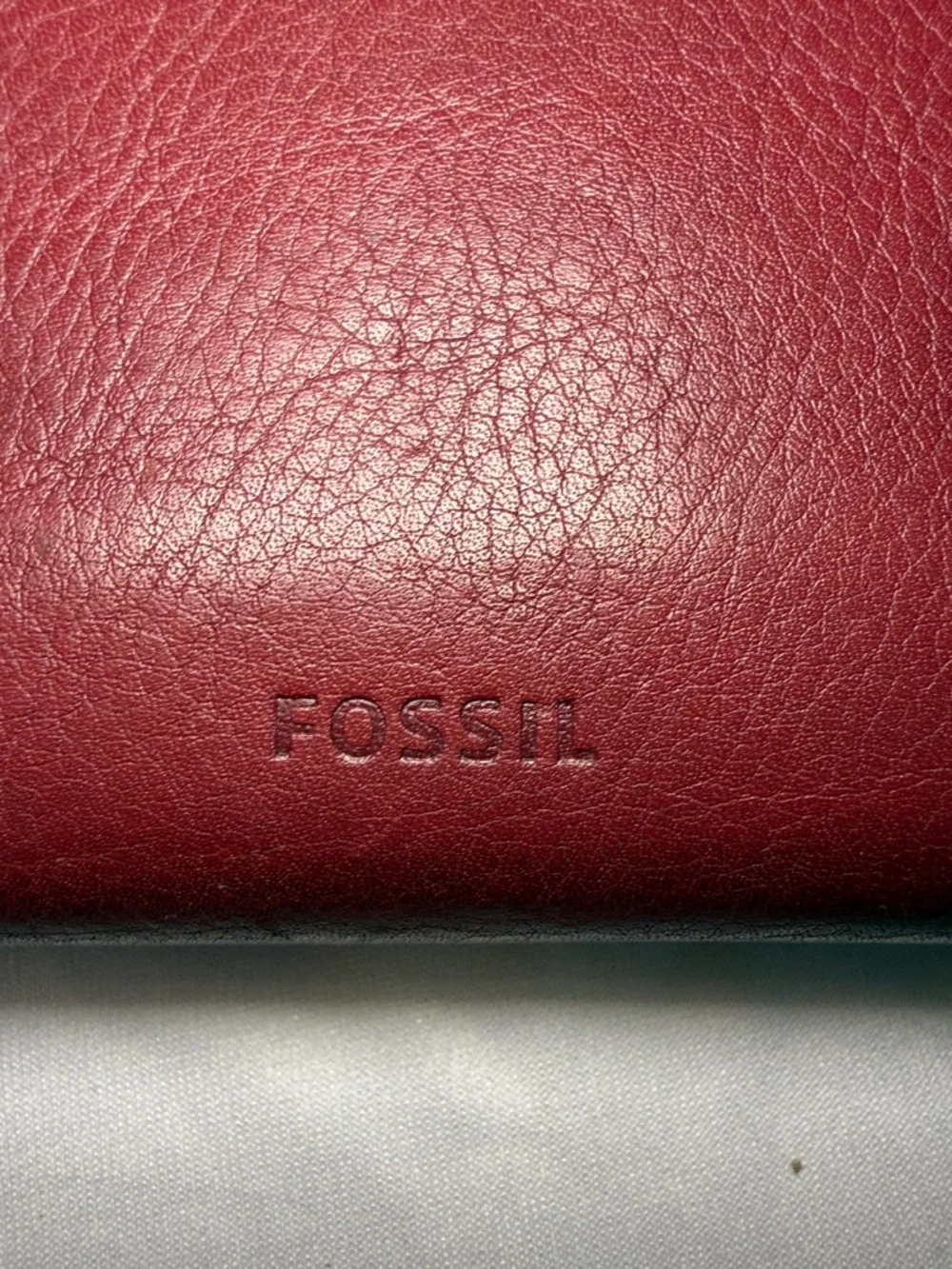 Fossil Large Leather Caroline Burgundy Zip-Around Wallet